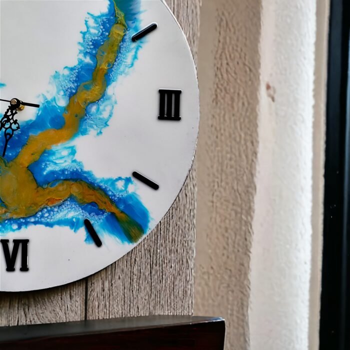 Elegant Resin Wall Clock – Handcrafted Artistic Timepiece - Image 6