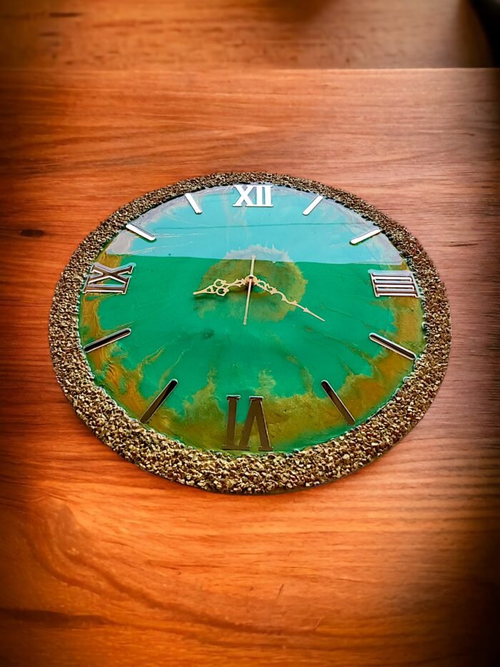 Elegant Resin Wall Clock – Handcrafted Artistic Timepiece - Image 5