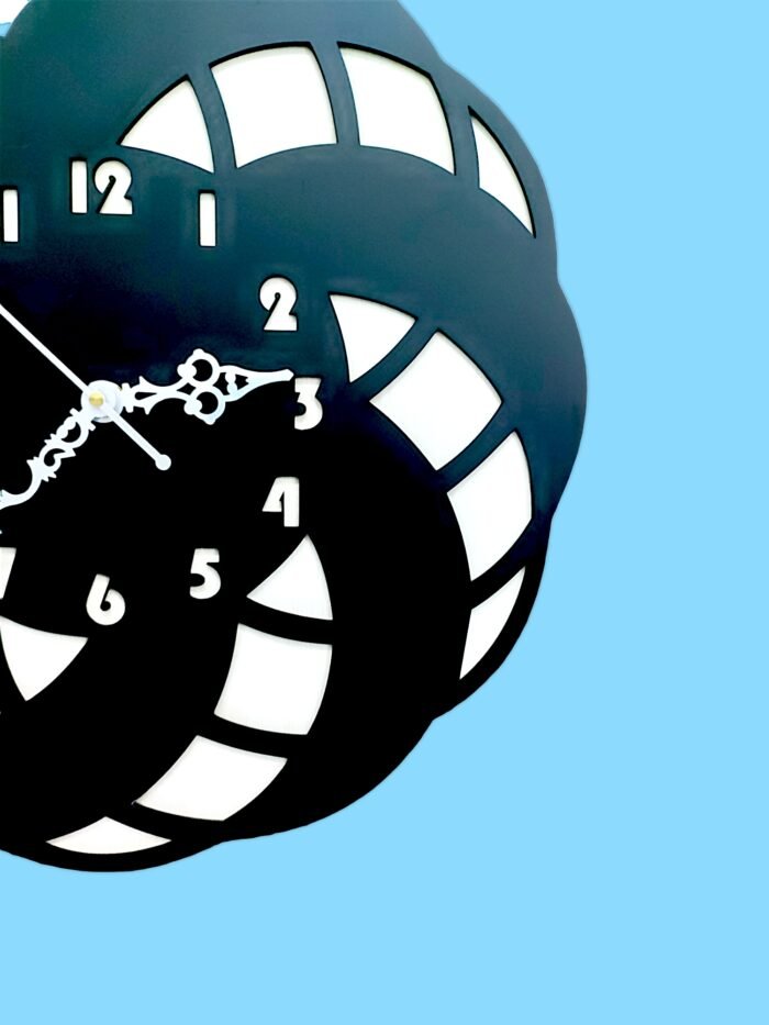 WOODEN WALL CLOCK - Image 4